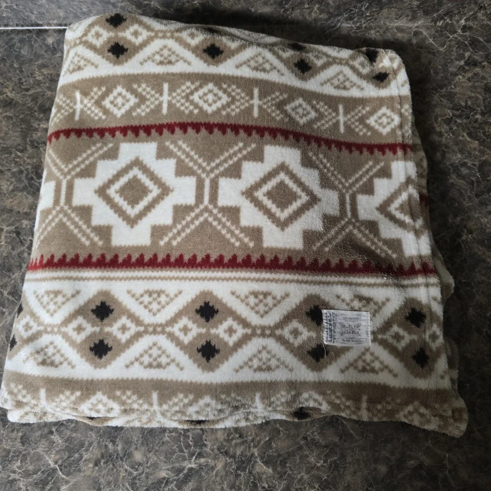 Lauren Ralph Lauren Home Southwestern Aztec Plush Throw‎ Blanket Tan Red 57x71